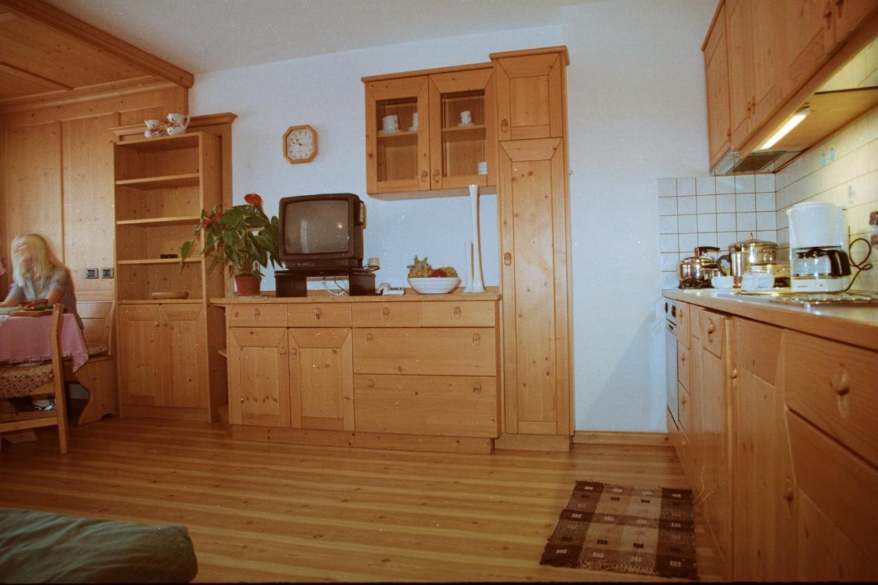 Residence Holiday ポッツァ・ディ・ファッサ エクステリア 写真