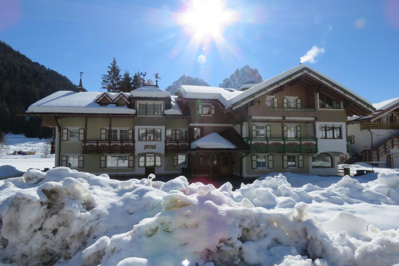 Residence Holiday ポッツァ・ディ・ファッサ エクステリア 写真